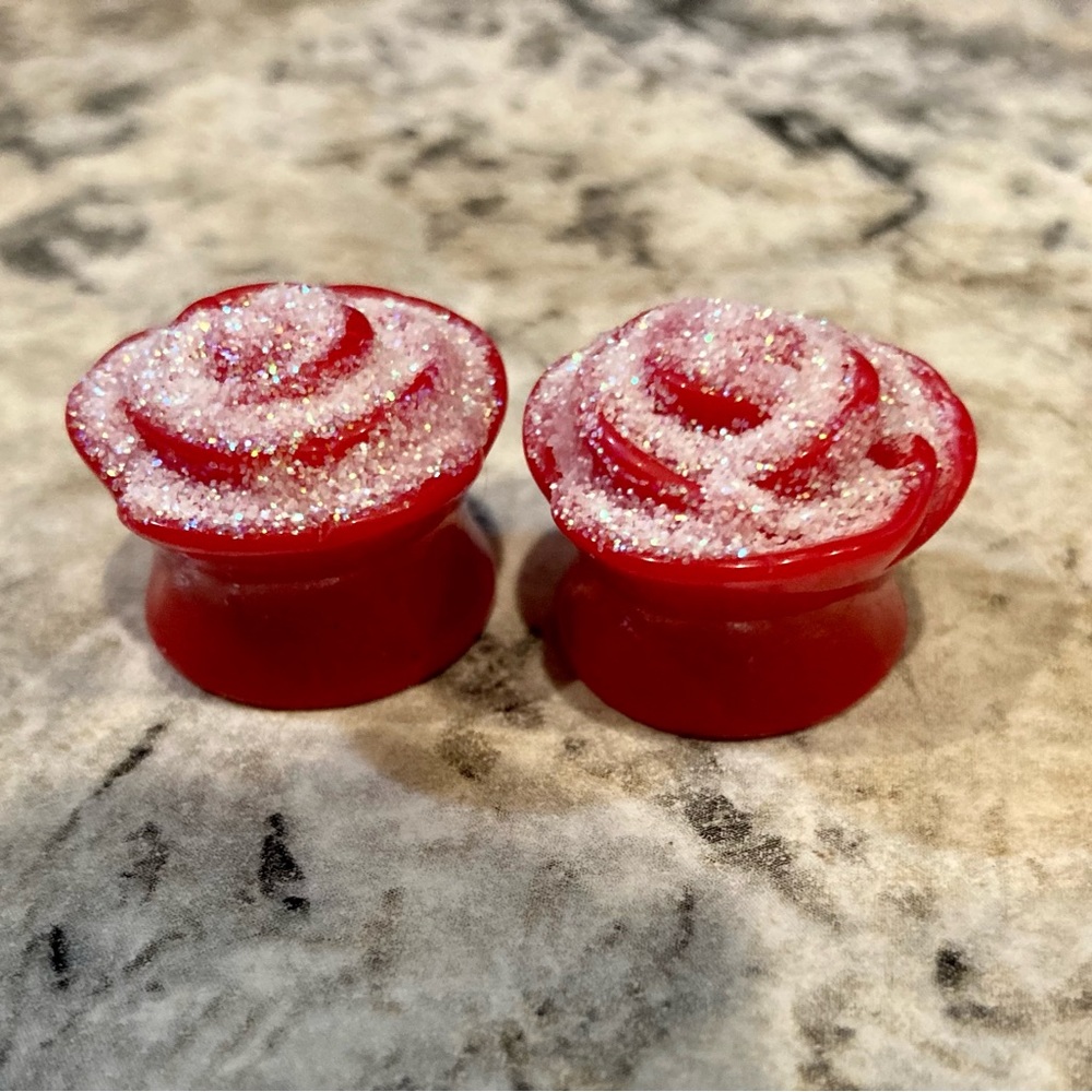 Frosted Red Rose Acrylic 5/8(16mm) Plug Set